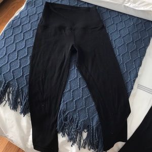 Lulu Align Capris